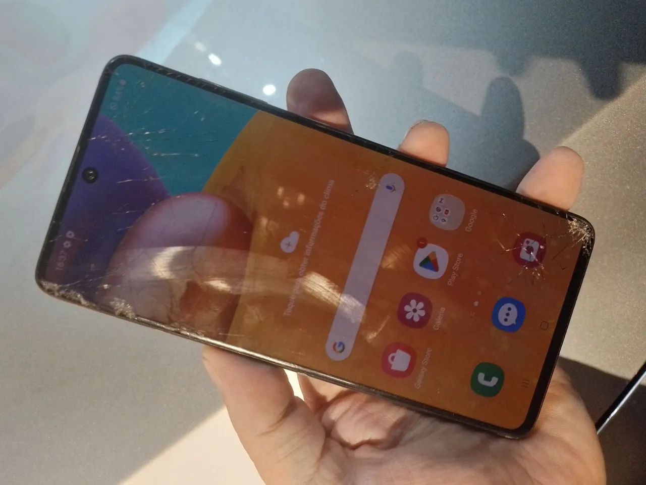 Galaxy A71- 128gb - 6gb ram - Foto 2