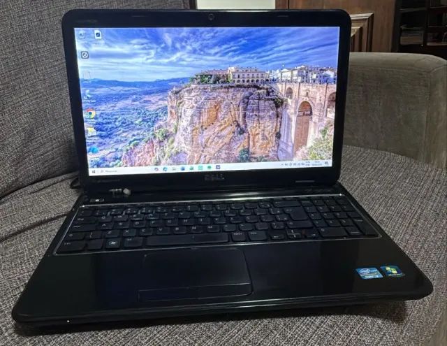 Notebook Dell Core i3 4GB SSD 480GB Windows 10 Funcionando