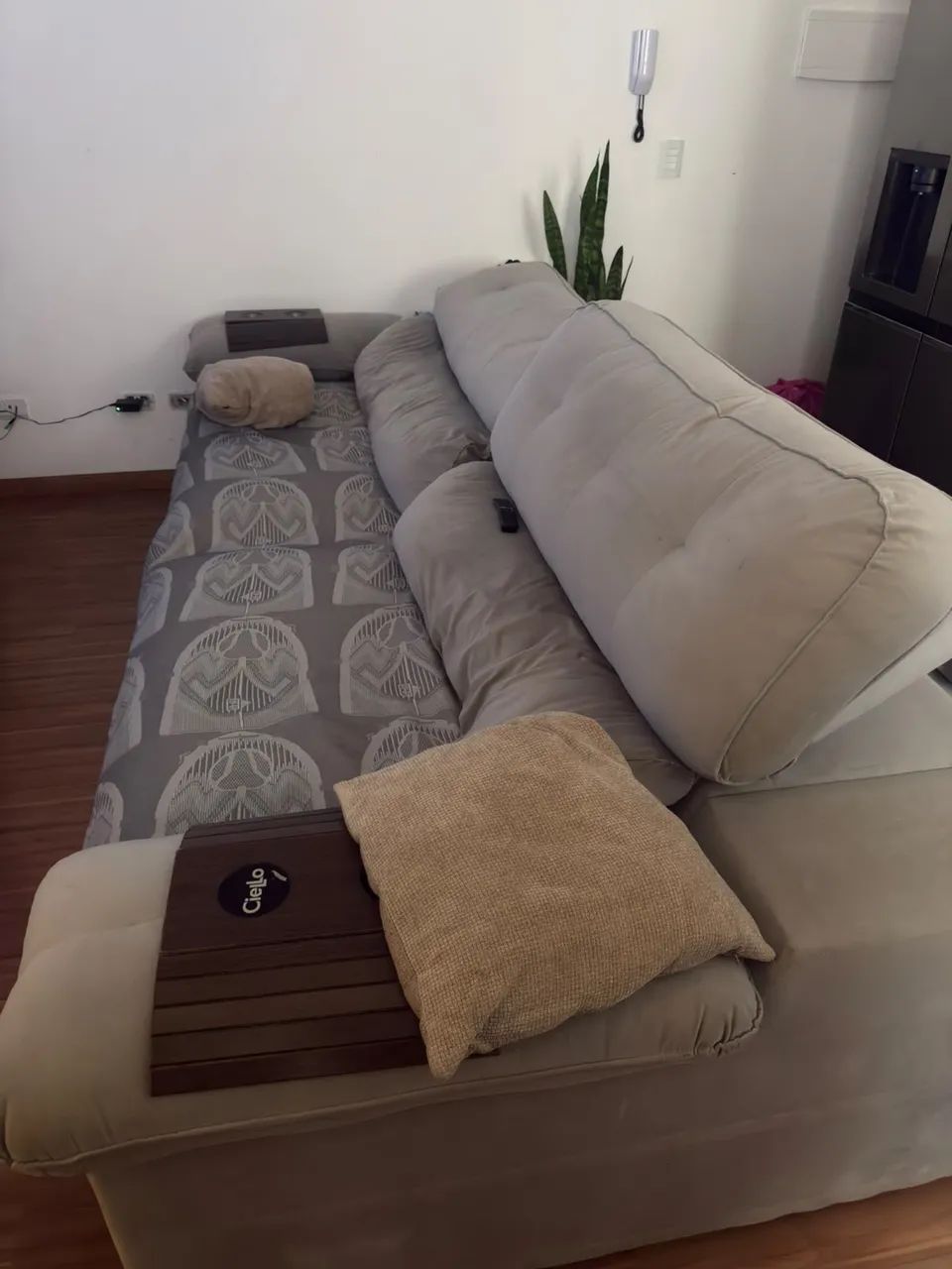 VENDO SOFÁ RETRÁTIL E RECLINÁVEL 
