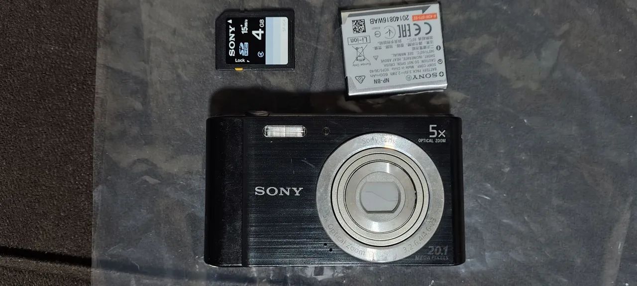 Câmera Digital W800 