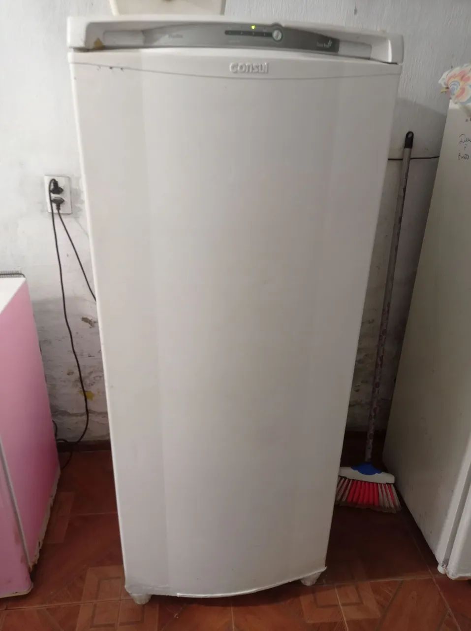 Vende se geladeira Consul Frost Free 