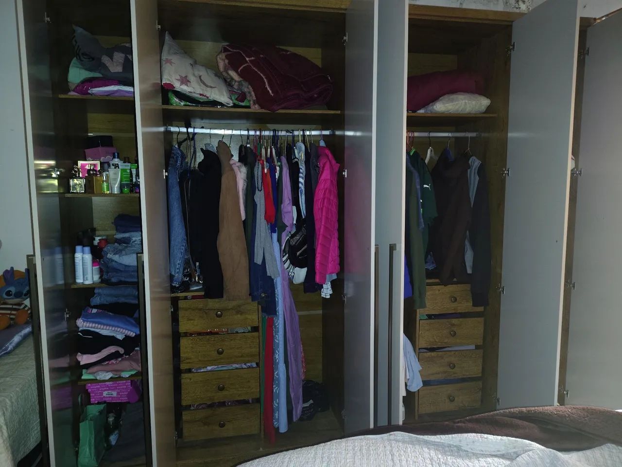 Guarda roupa de casal 