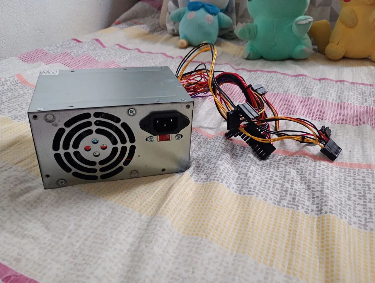 Fonte ATX 200W - Usada em excelente estado - Foto 2