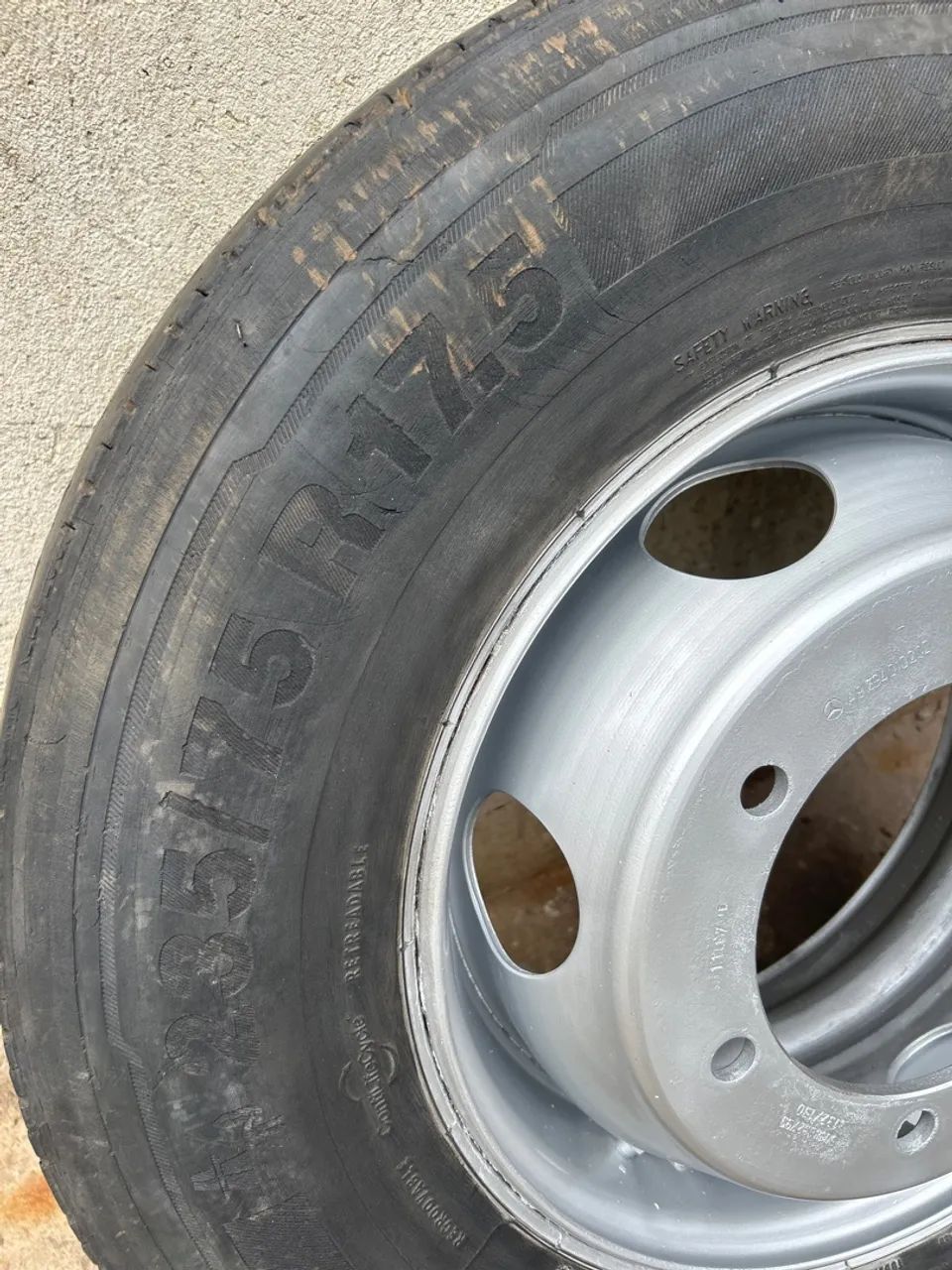 Roda caminhão 3/4 Mercedes  - Foto 3