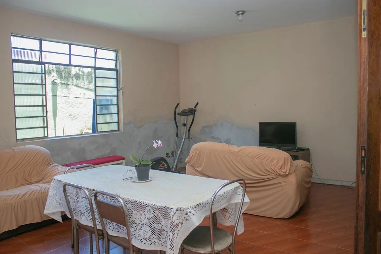 Casa à Venda - Aparecida, 5 Quartos, 360 m2
