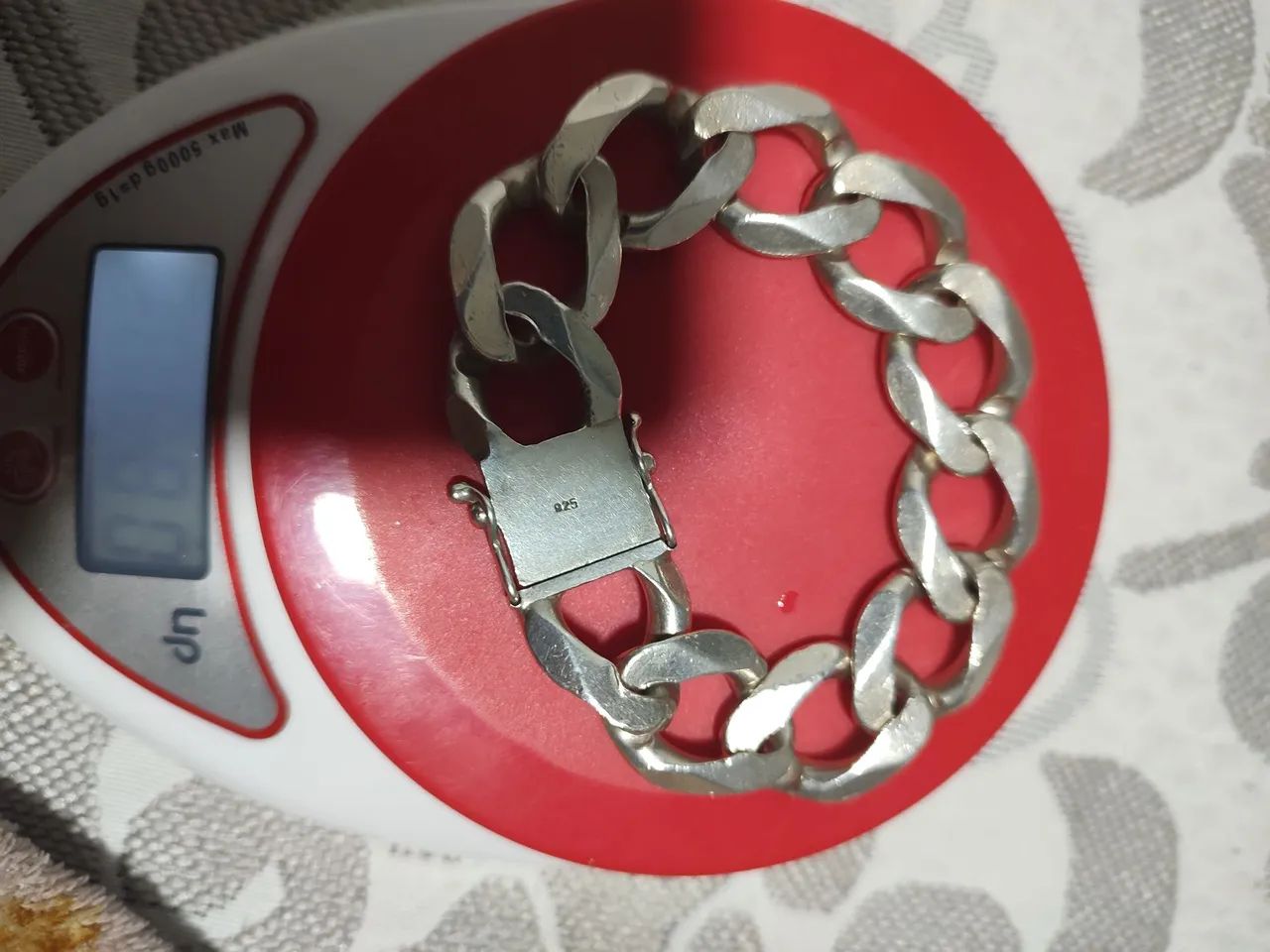 Pulseira de prata 925!com 79 .gramas e 22 .cm.cp.e 2 larg.fecho gaveta! - Foto 4