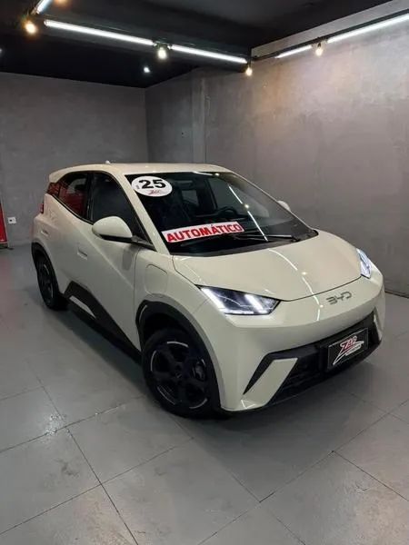 BYD Dolphin EV (Elétrico) 2025