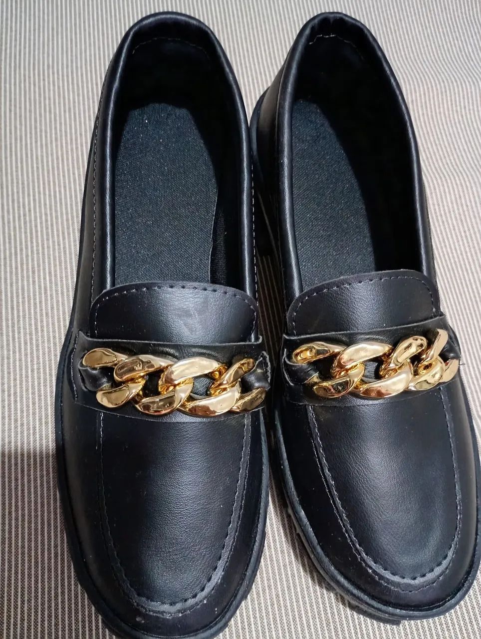 Mocassim com corrente dourada - Foto 2