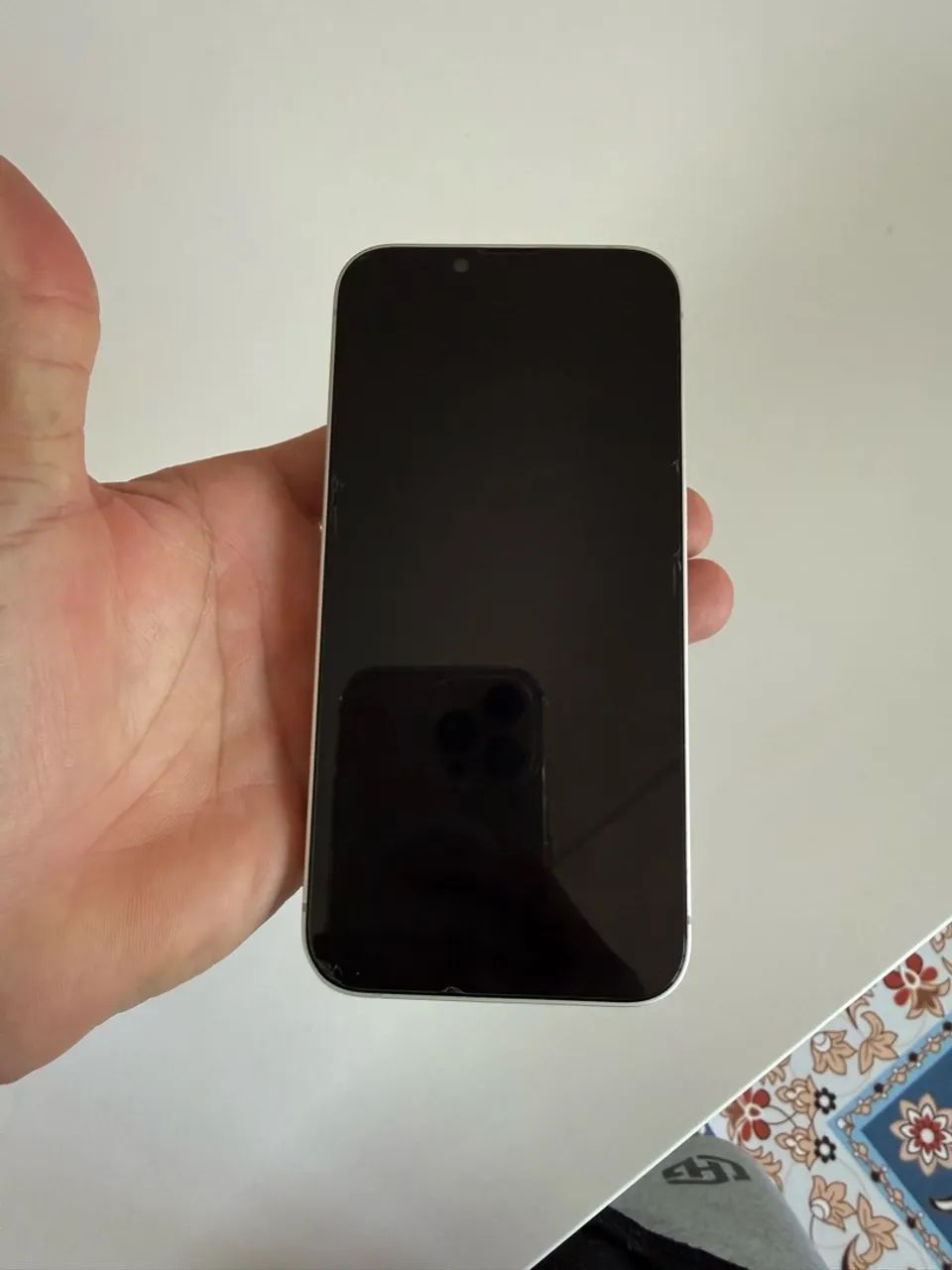 iPhone 16e 128gb 10 meses de uso - Foto 3