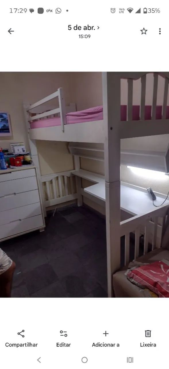 Cama beliche com escrivaninha 