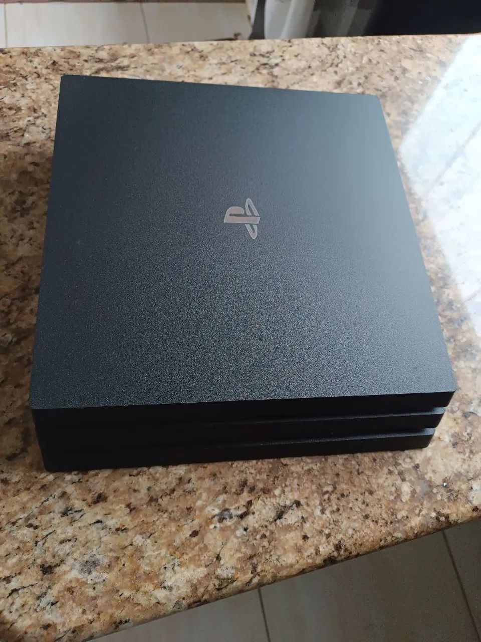Vendo ps4pro desbloqueado  - Foto 4