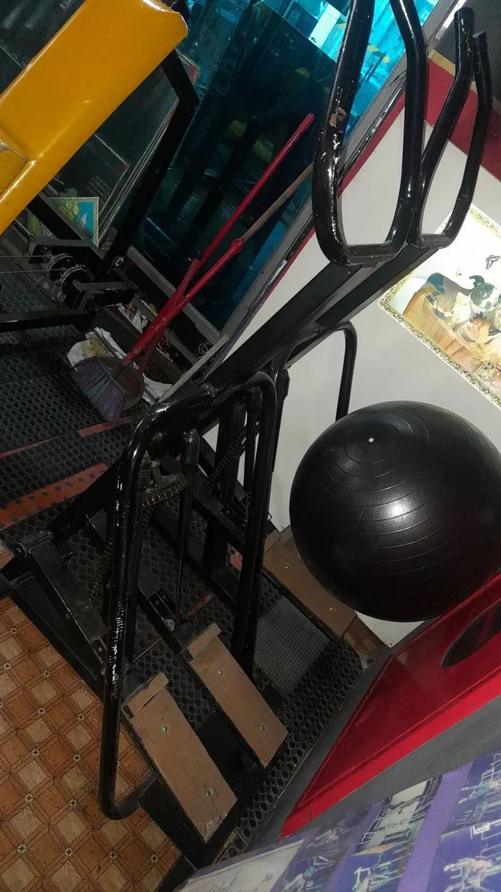 Step para exercícios aeróbico, para tornear perna e glúteo. 