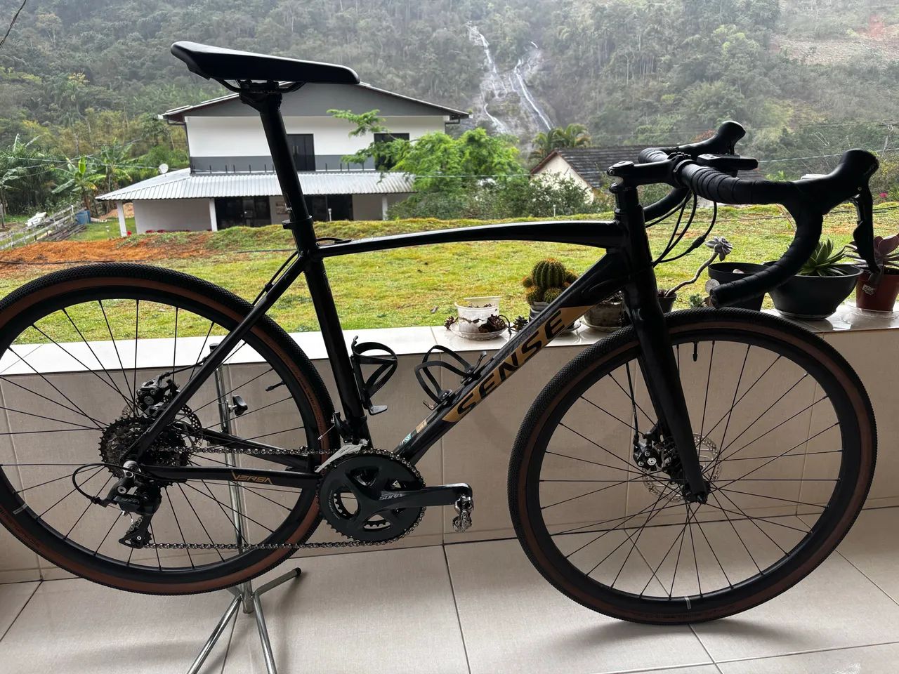 Sense Versa Gravel 