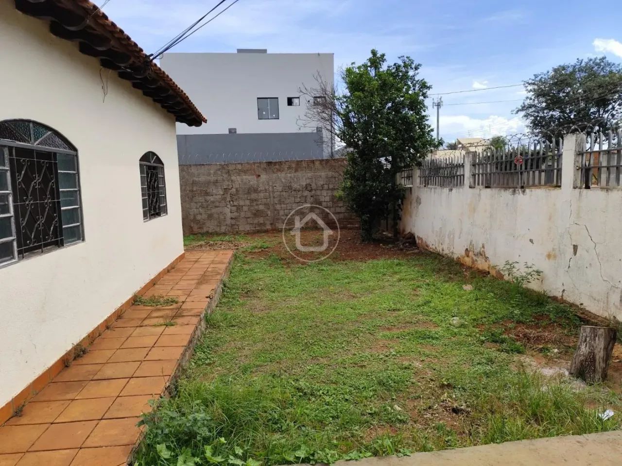 AMPLO TERRENO EM BOA LOCALIDADE - Foto 3