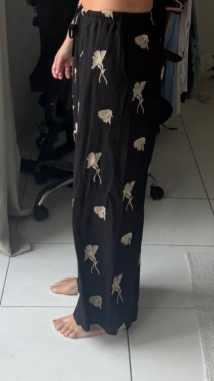 CALÇA SHEIN BORDADA TAM L ( G ) - Foto 2