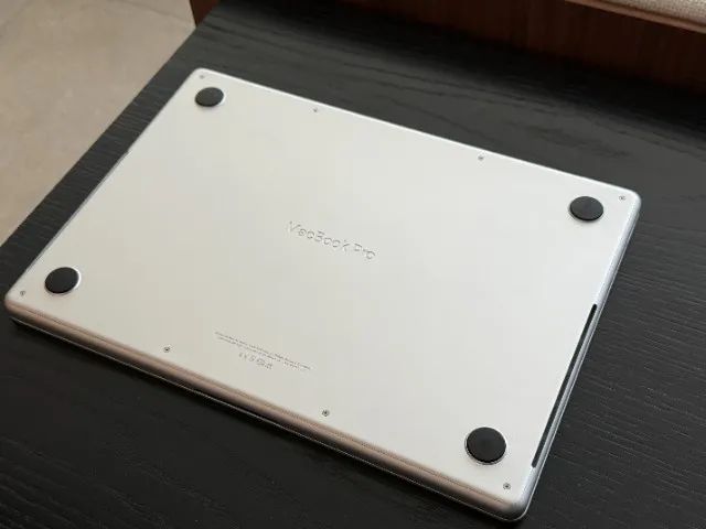 MacBook Pro 14