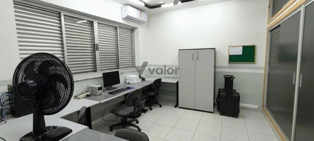 Casa à venda e para alugar em Campinas, Cambuí, com 6 quartos, com 208 m²