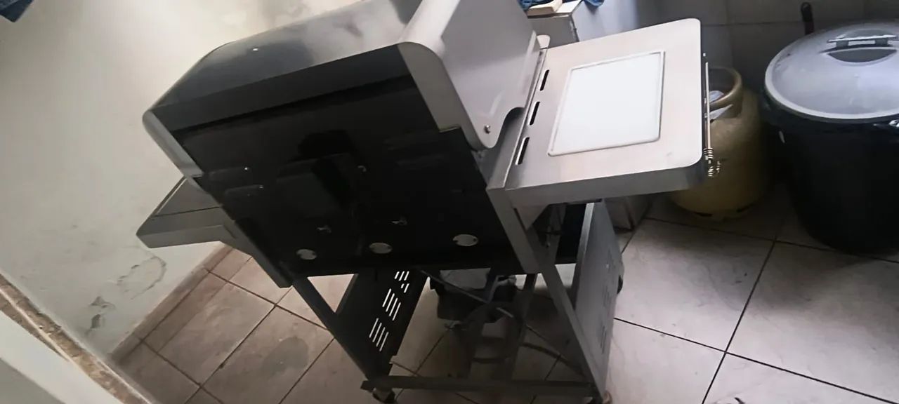 Vendo churrasqueira a gás  - Foto 2