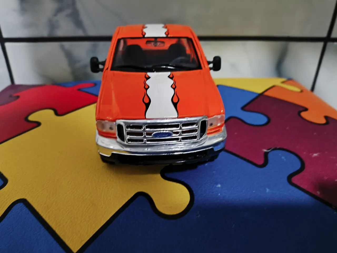 Miniatura Ford F350 Super Duty 1/27 Harley Davidson  - Foto 2