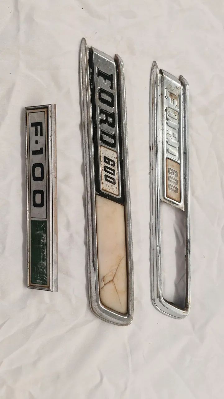 Emblema ford f100 f600 original ford 