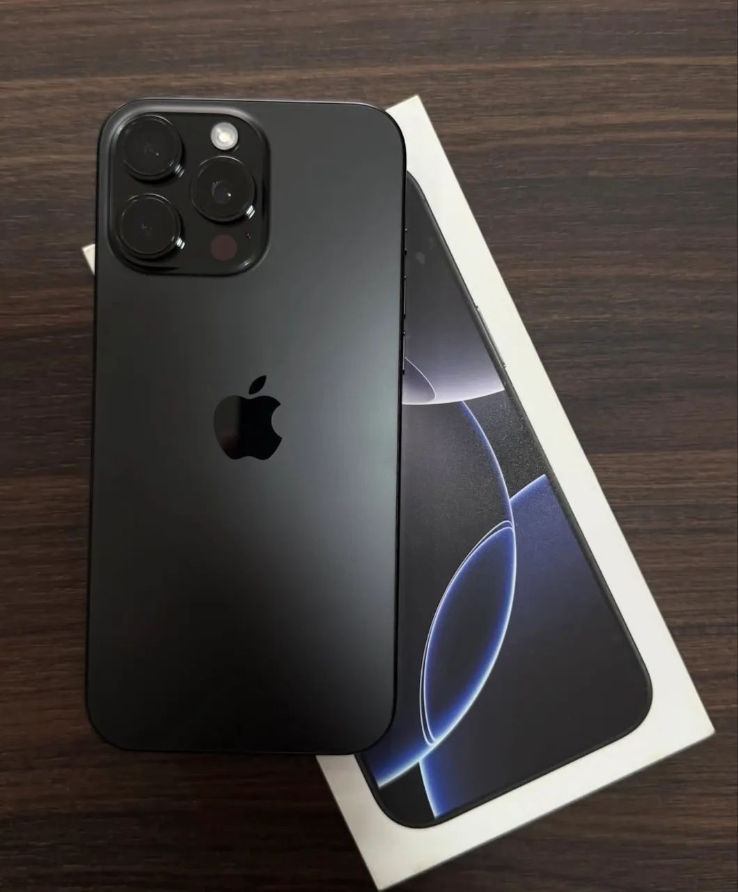 iPhone 16 pro max preto titânio  - Foto 2