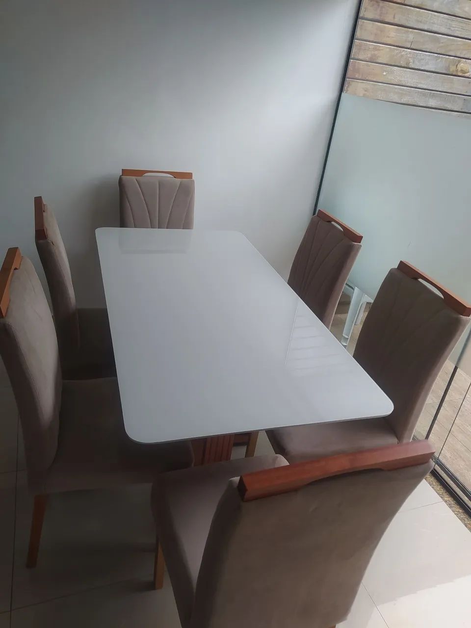 Mesa 6 cadeiras de madeira - Foto 3