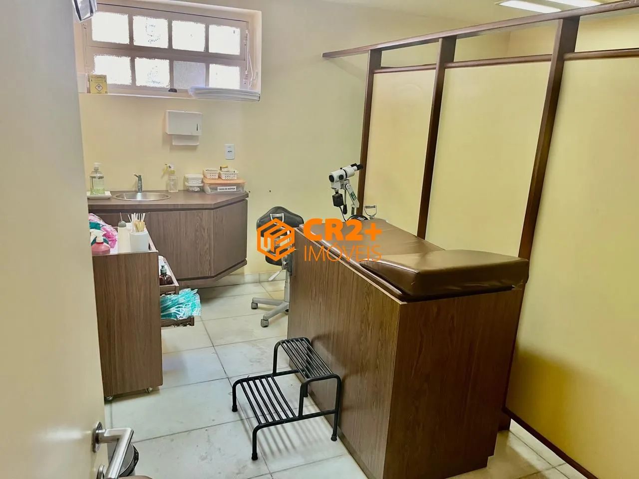 Vendo casa comércial equipada para clínica médica no Derby -370m² - Foto 2