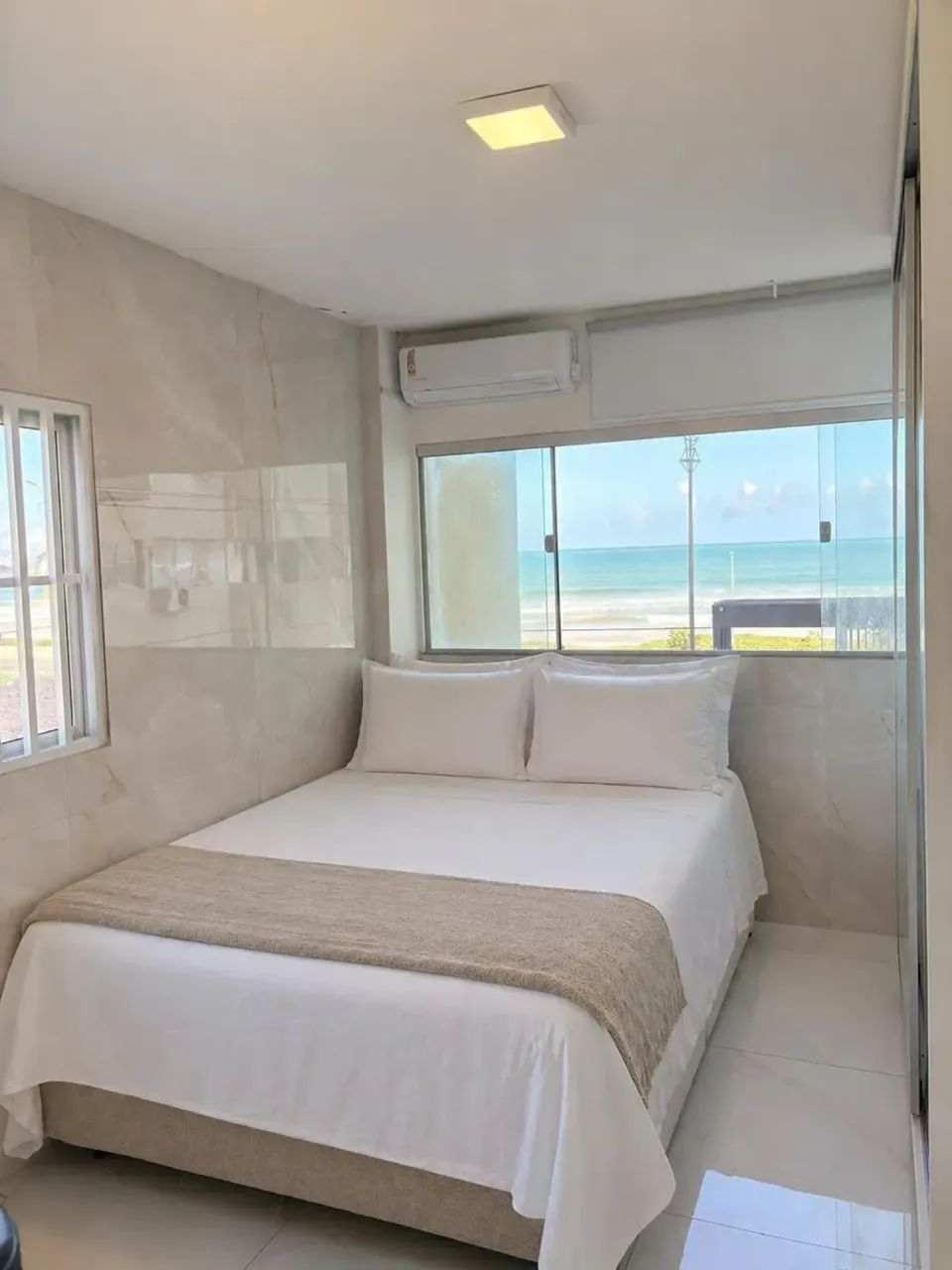 Apto Mobiliado  Quarto e Sala  Vista Mar  Praia da Avenida - Foto 2