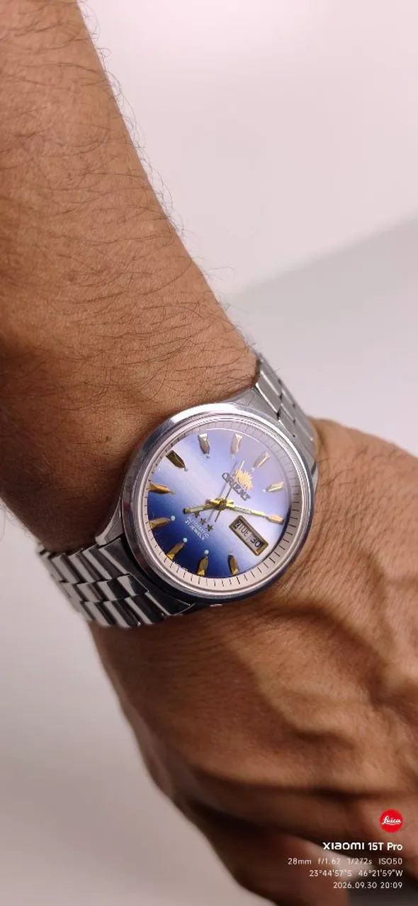 Relógio Orient automático 3 estrelas com calendário duplo