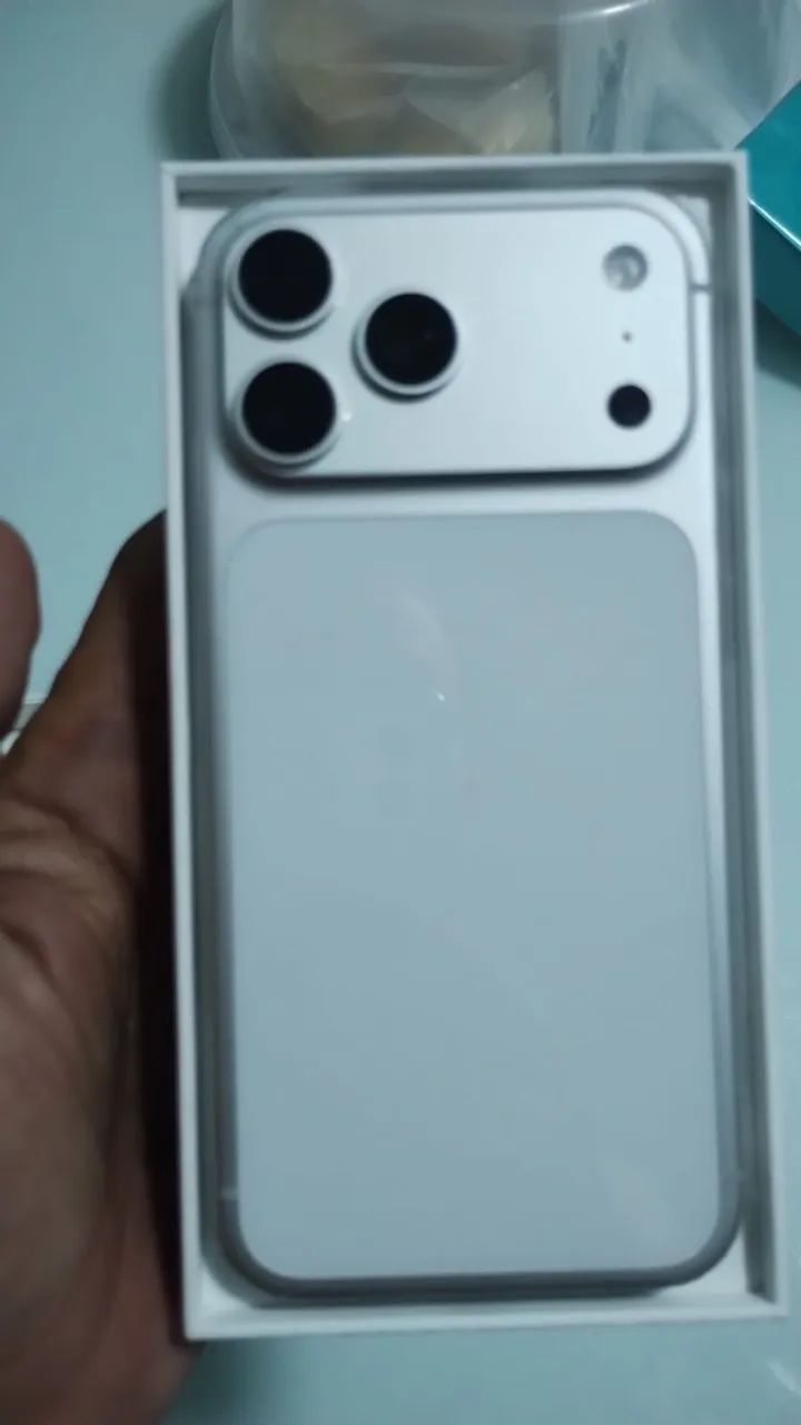 iPhone 17 pro max silver - Foto 2