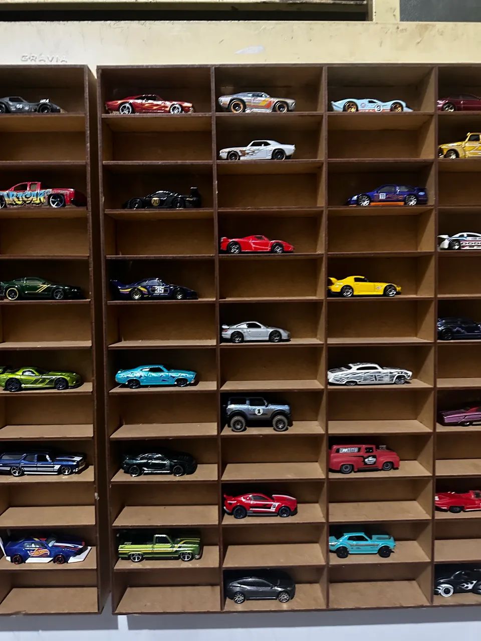 Vendo coleção com 63 carrinhos Hot Wheels - Foto 3