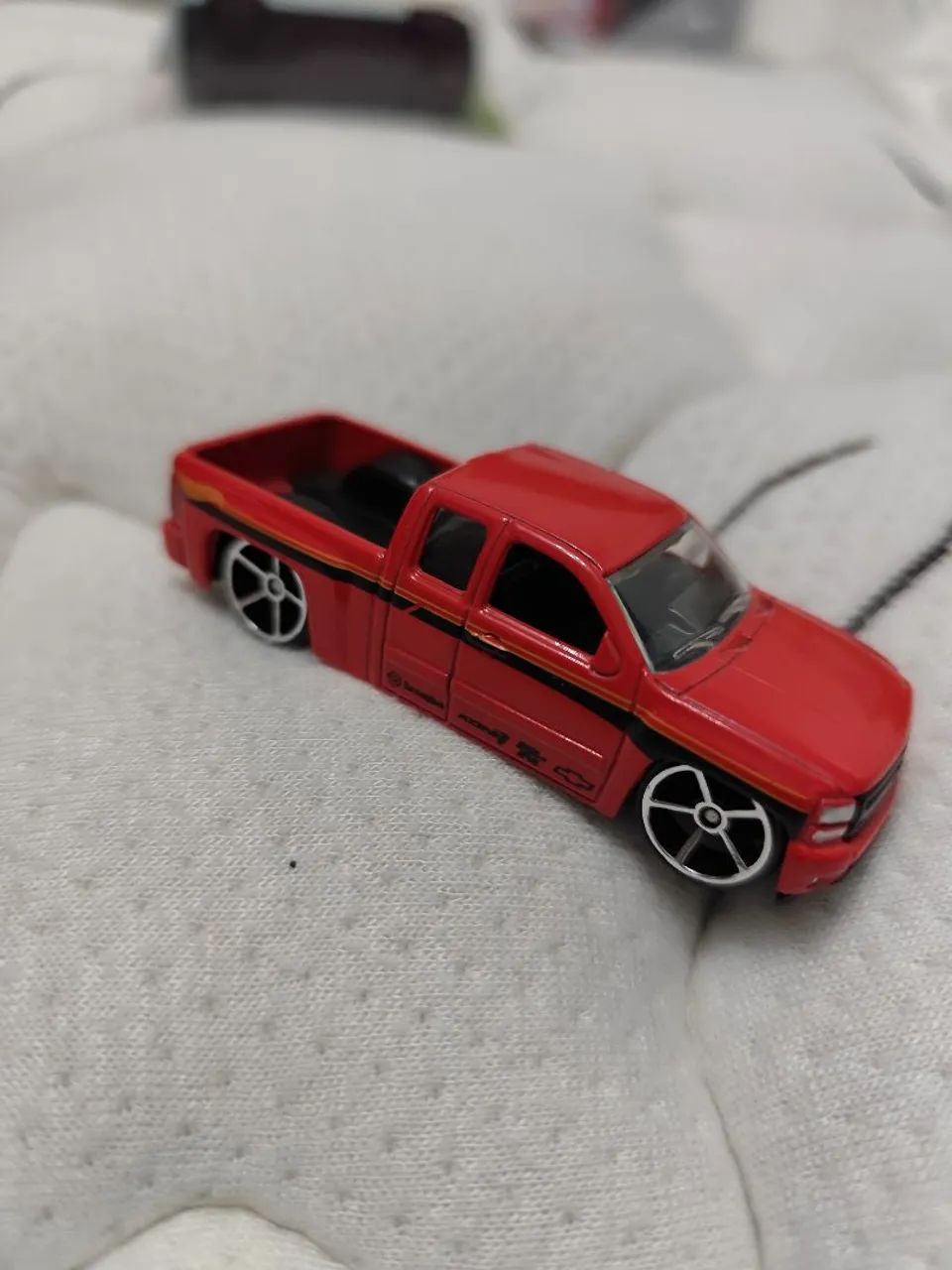 Hot Wheels Chevy Silverado  - Foto 2