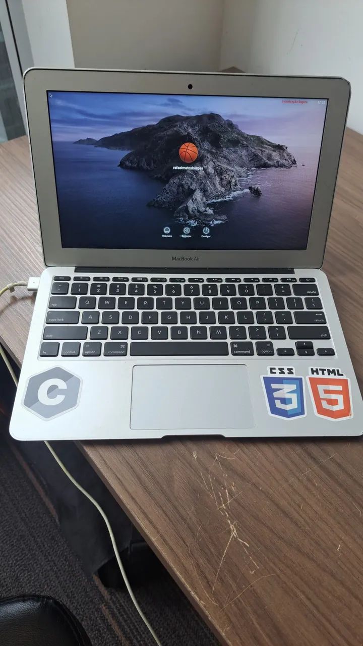 Macbook air i5 slim top