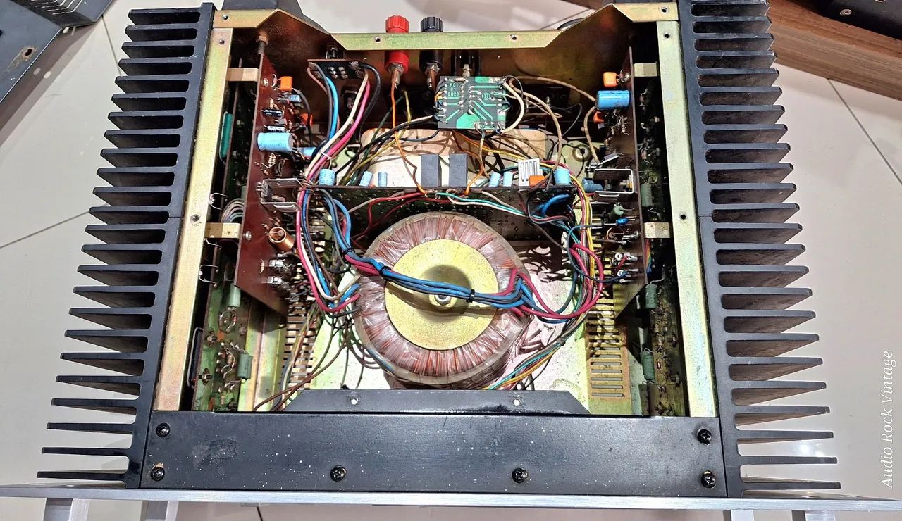 AMPLIFICADOR CYGNUS PA 1800D  (( LINDÍSSIMO )) - Foto 6
