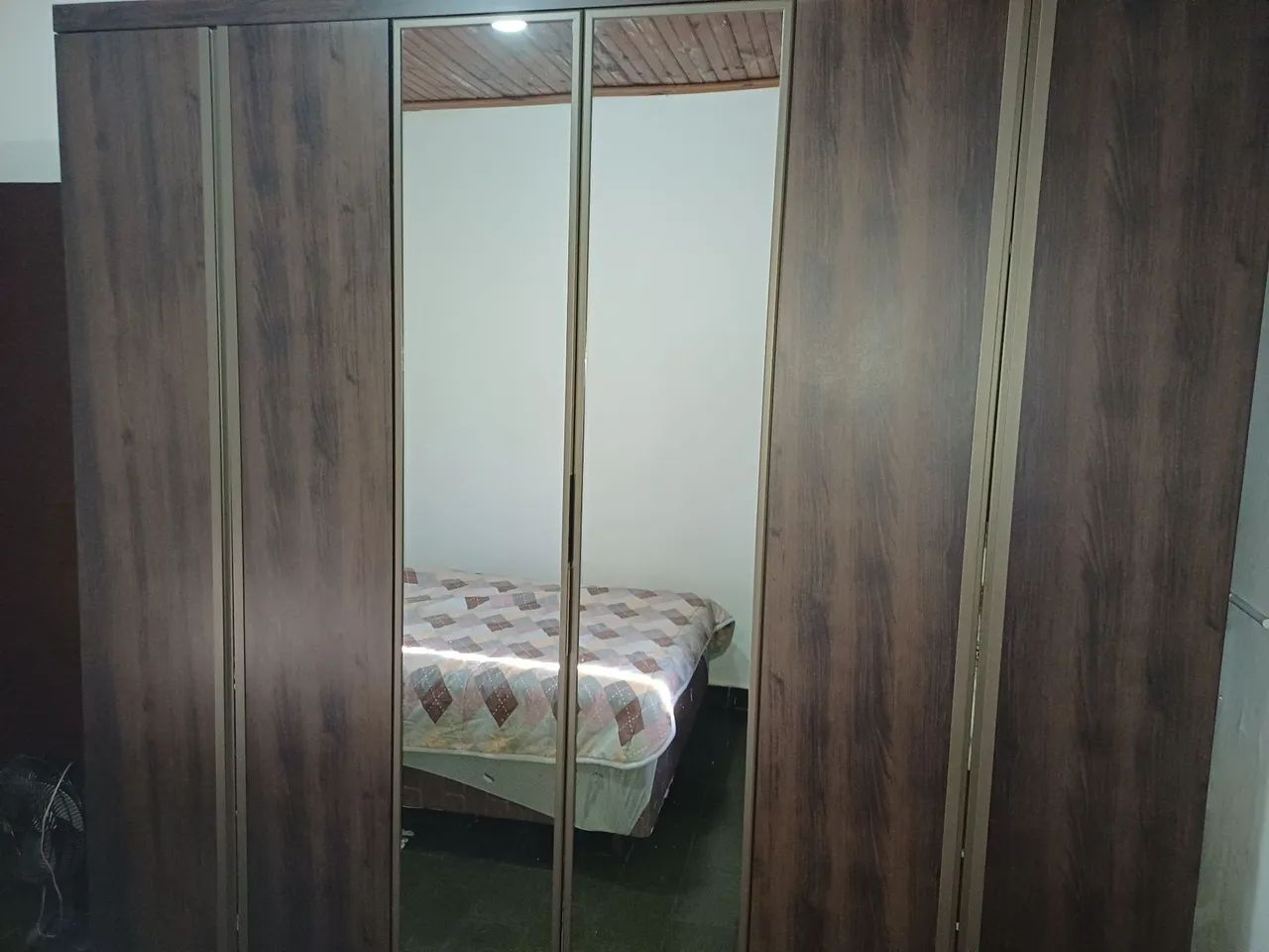 Guarda roupa casal