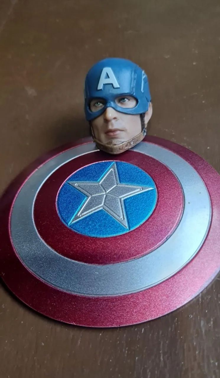 Head Capitão América 1/6 e escudo magnético 