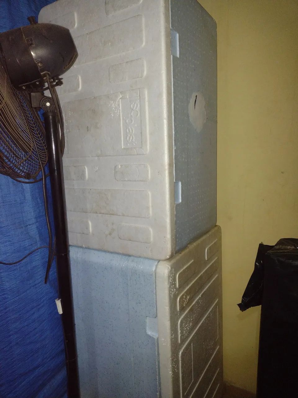 Caixa termica isopor 200 litros 