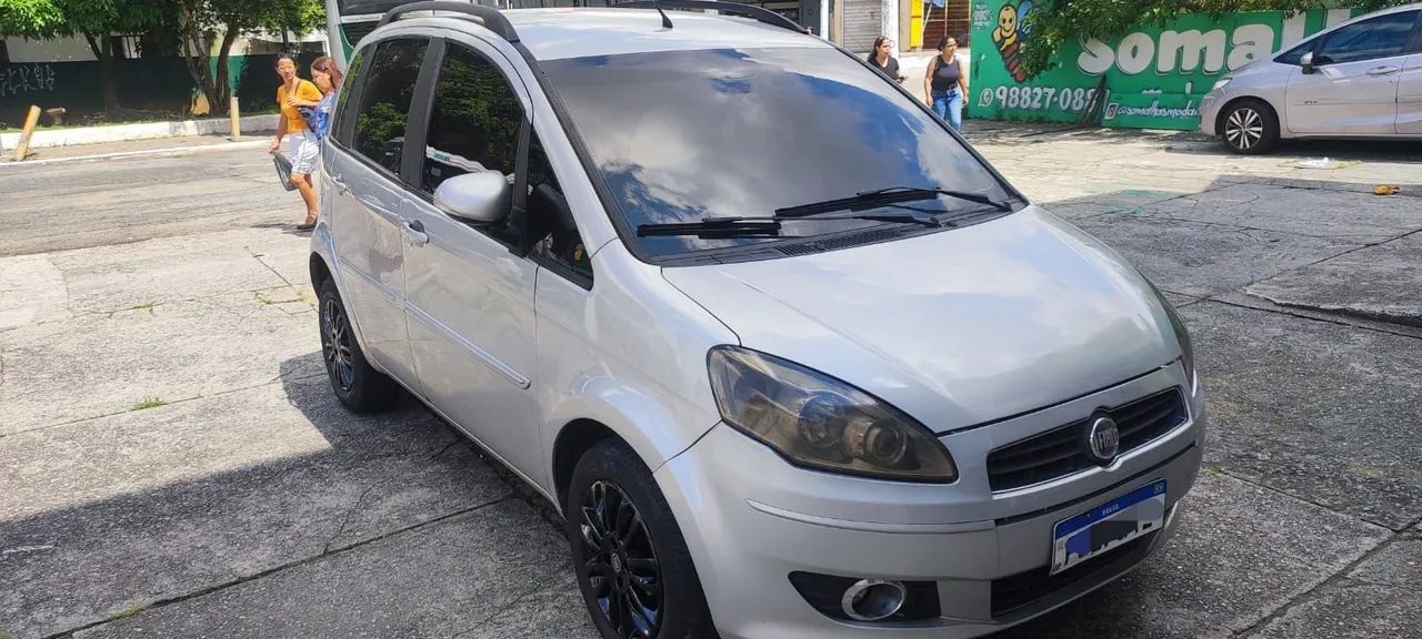 Fiat Idea Attractive 1.4 Fire Flex 8V 5P 2012 - Foto 2