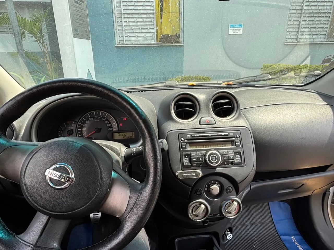 Nissan March SV 1.6 16V Flex Fuel 2014 - Foto 7