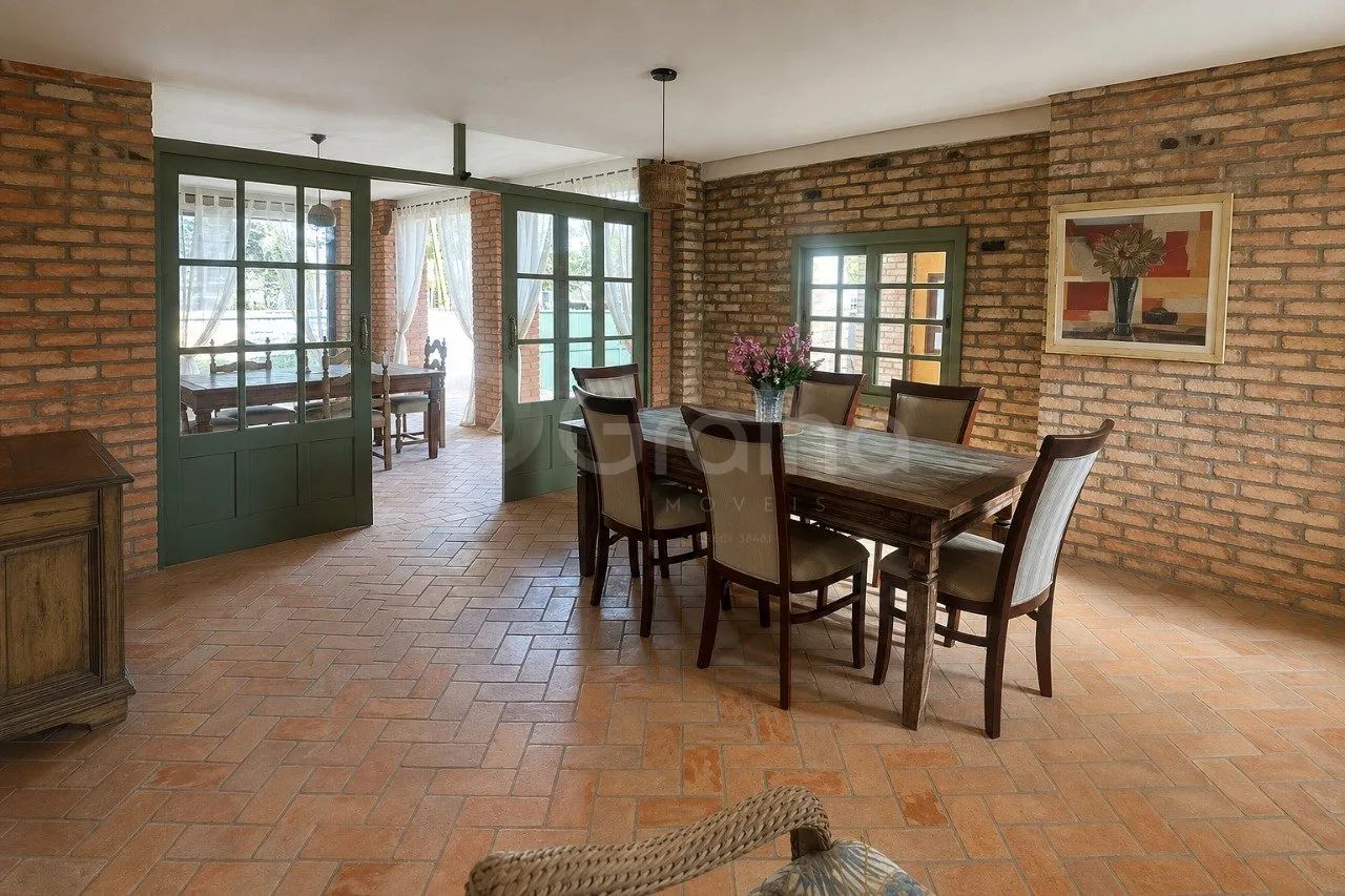 Casa de 270m² com 5 dormitórios na Armação - Foto 4