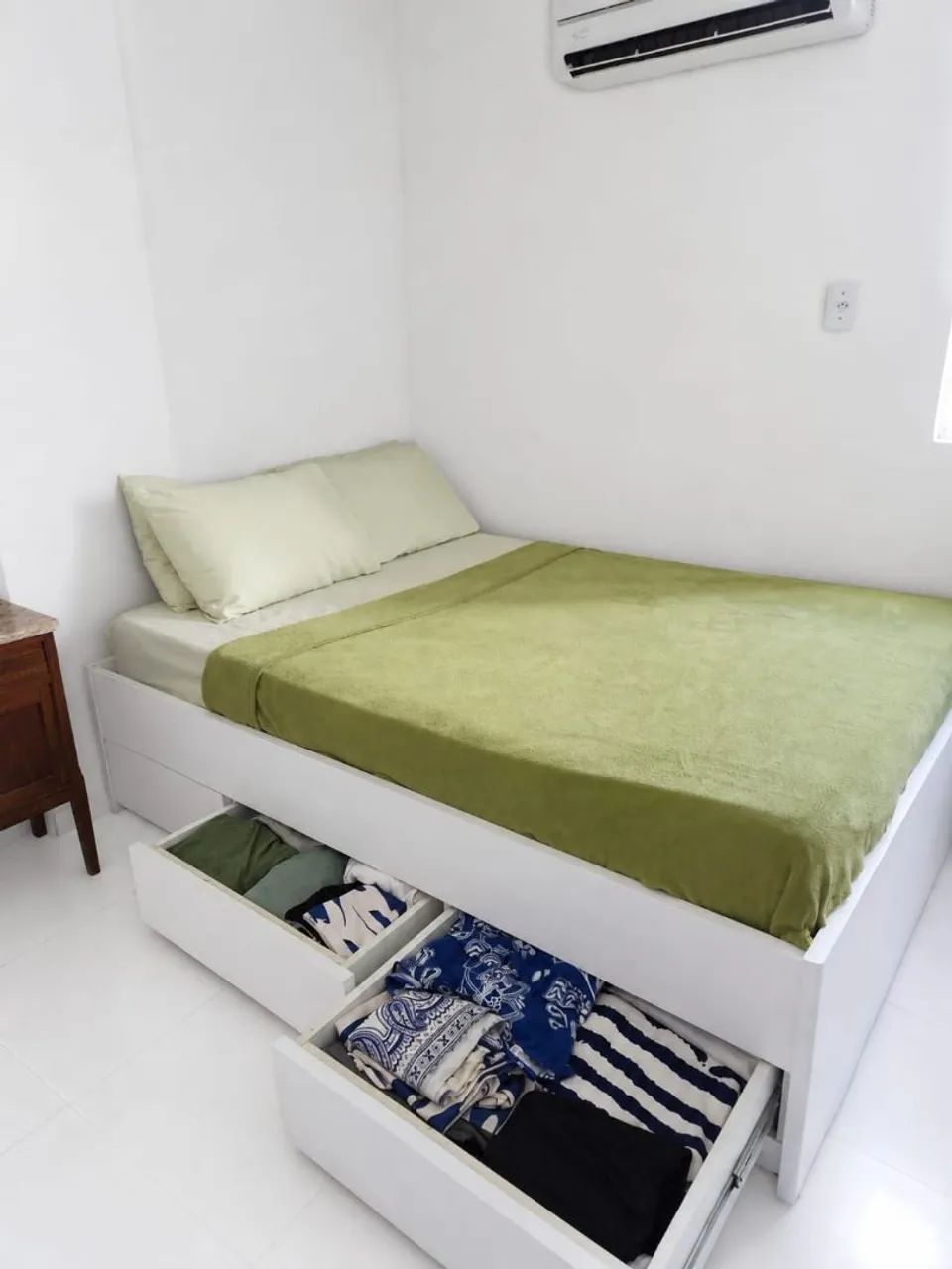 Cama de casal com gavetas e colchão  - Foto 3