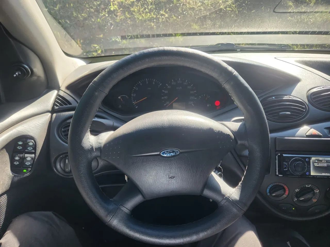 Ford Focus 1.8 16V 5P 2003 - Foto 5