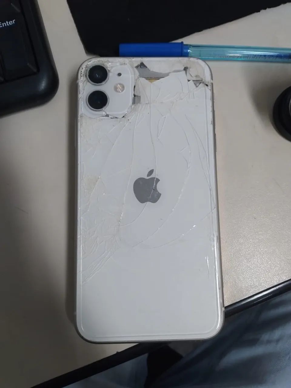 Vendo celular iPhone 11 128GB - Foto 5