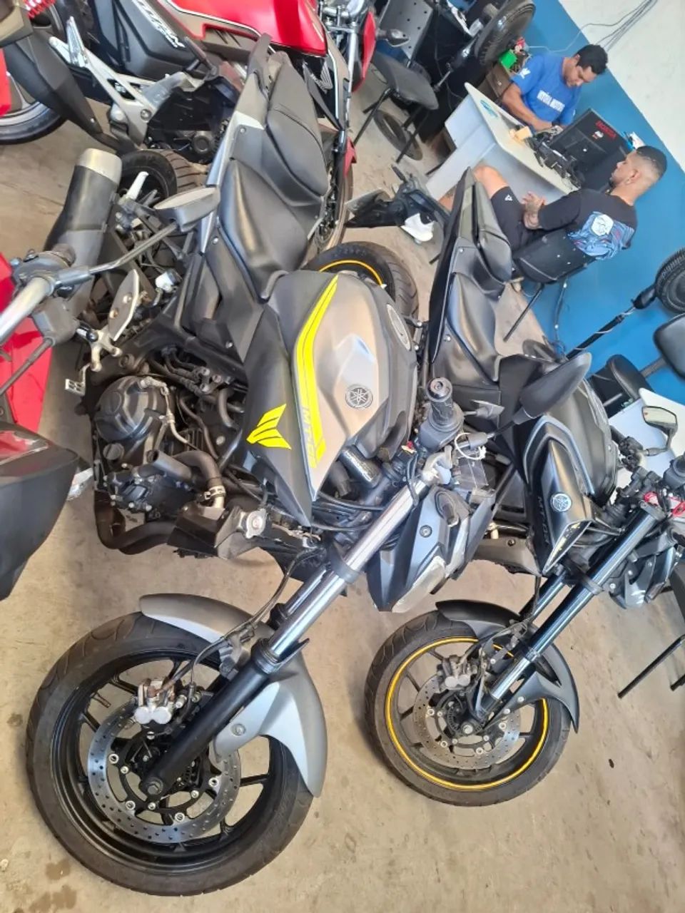 Yamaha MT03 2018 - Foto 3
