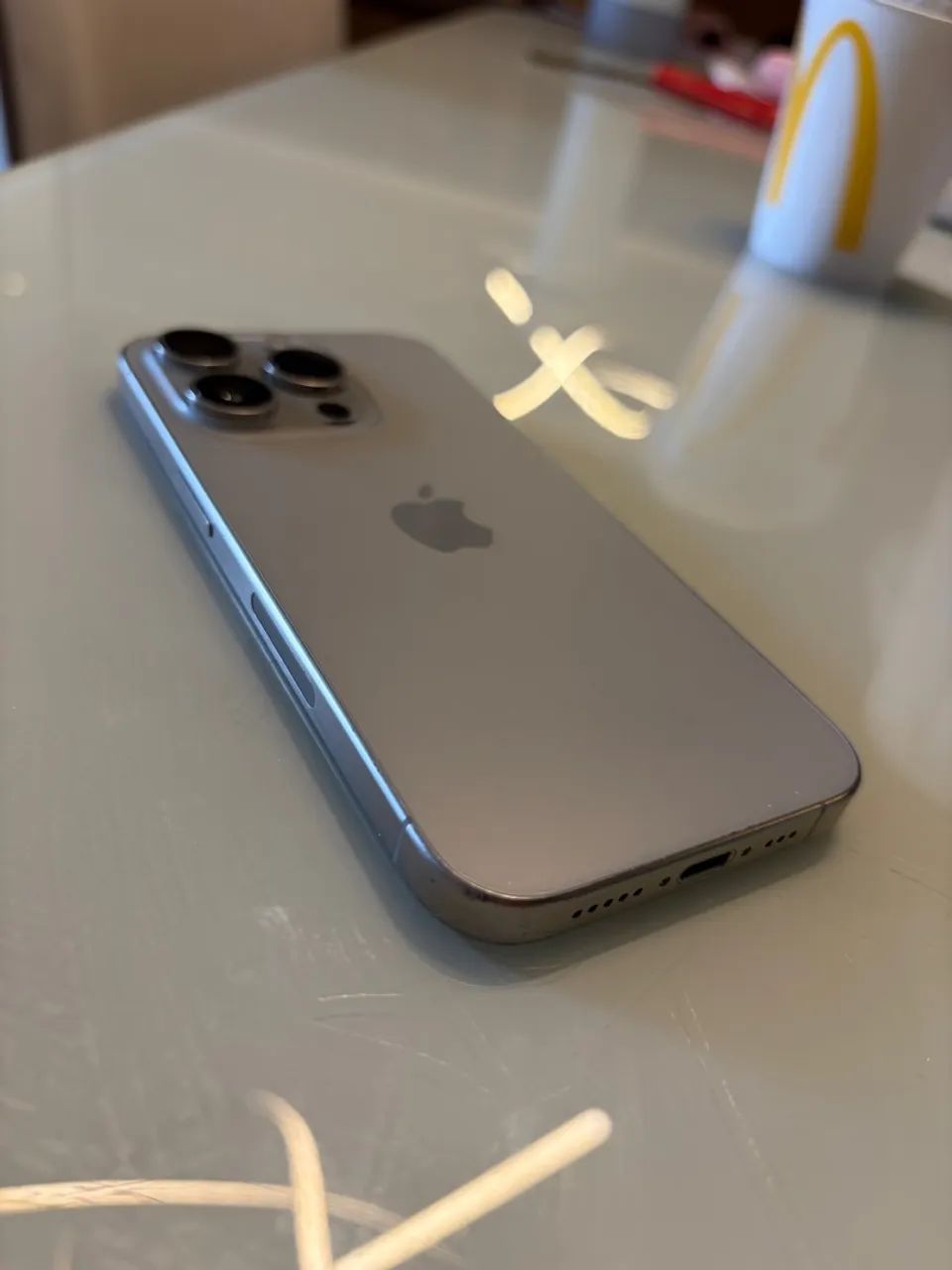 iPhone 15 Pro - Foto 3
