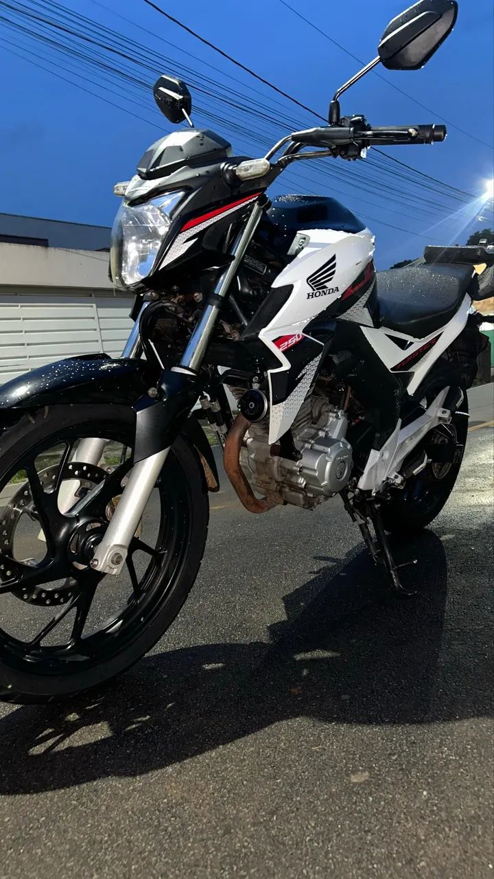CB Twister 250 cc - Foto 4