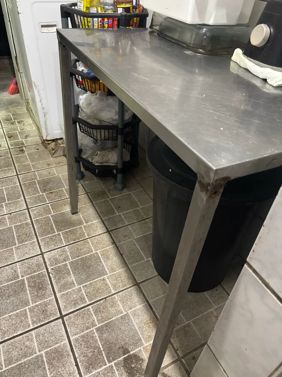 Vendo mesa toda de inox - Foto 2
