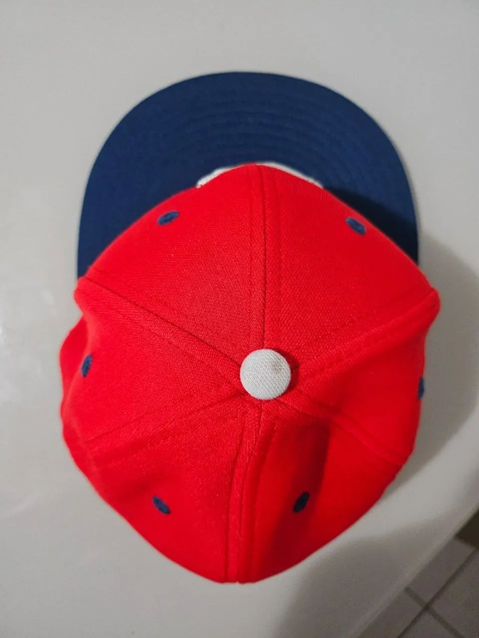 Boné Puma Original Flexfit Vermelho e Azul | Usado 1x - Foto 2