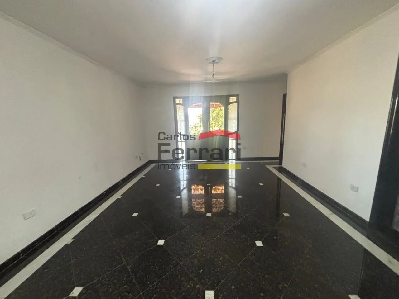 Sobrado na Cachoeirinha - Foto 4