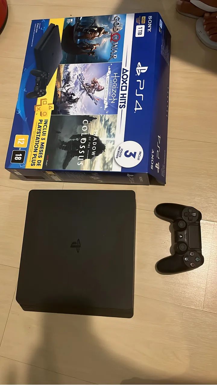 Ps4 slim 1 TB